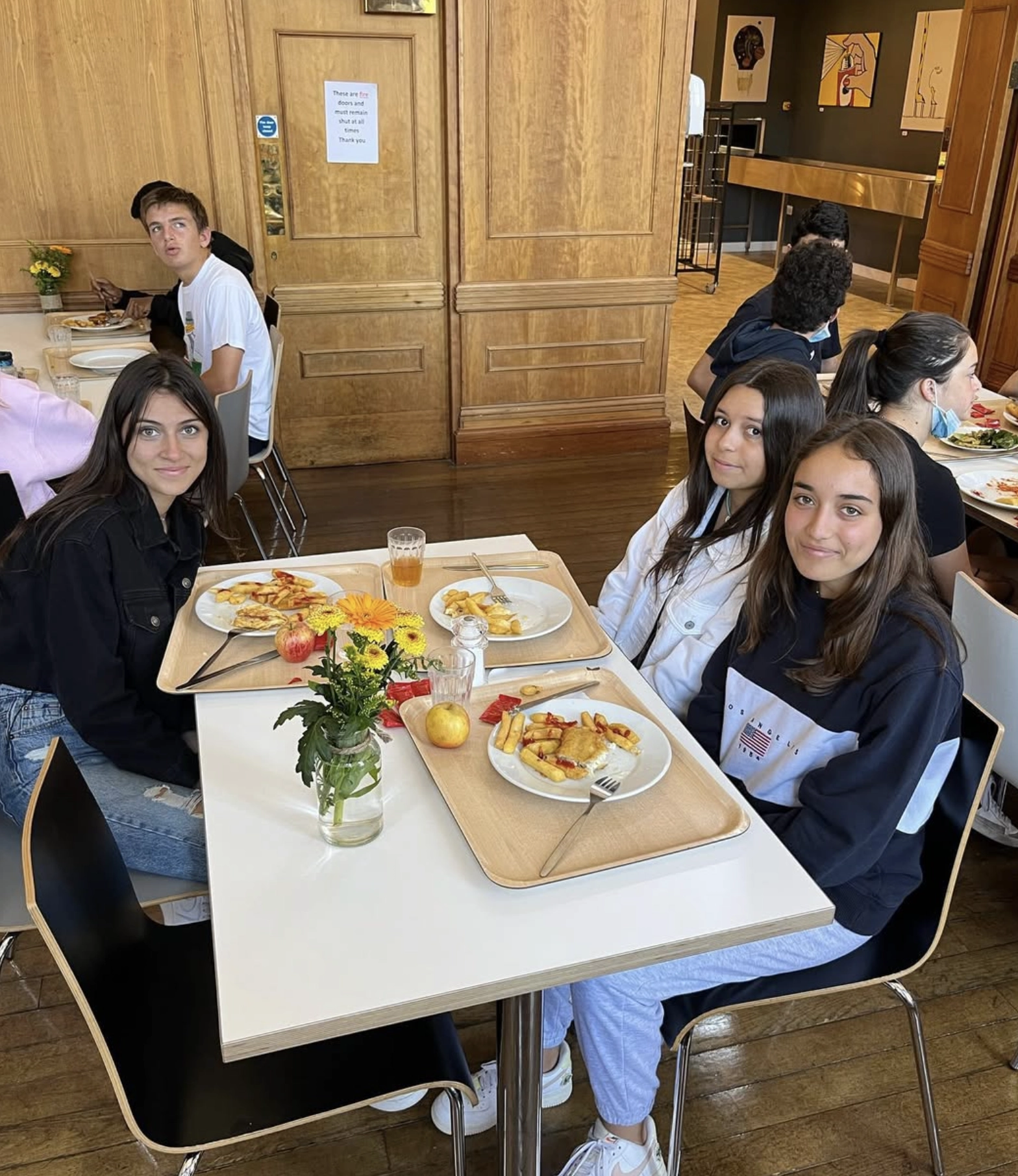 Bloxham-School-estudiar-ingles-en-el-extranjero-british-summer-c1.webp