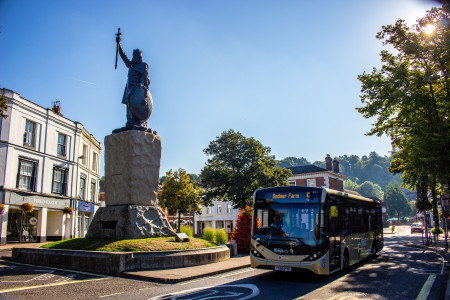 lewis-winchester-17-statue-of-king-alfred.jpg