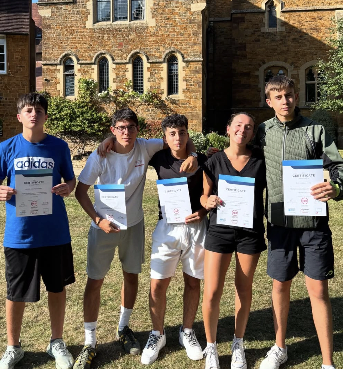 bloxham-school-estudiar-ingles-en-el-extranjero-british-summer-cu3.webp